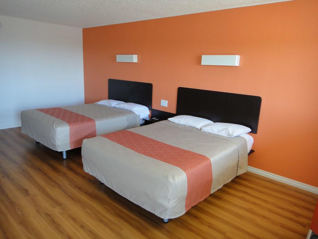 Motel 6-Clinton, Ok Екстер'єр фото