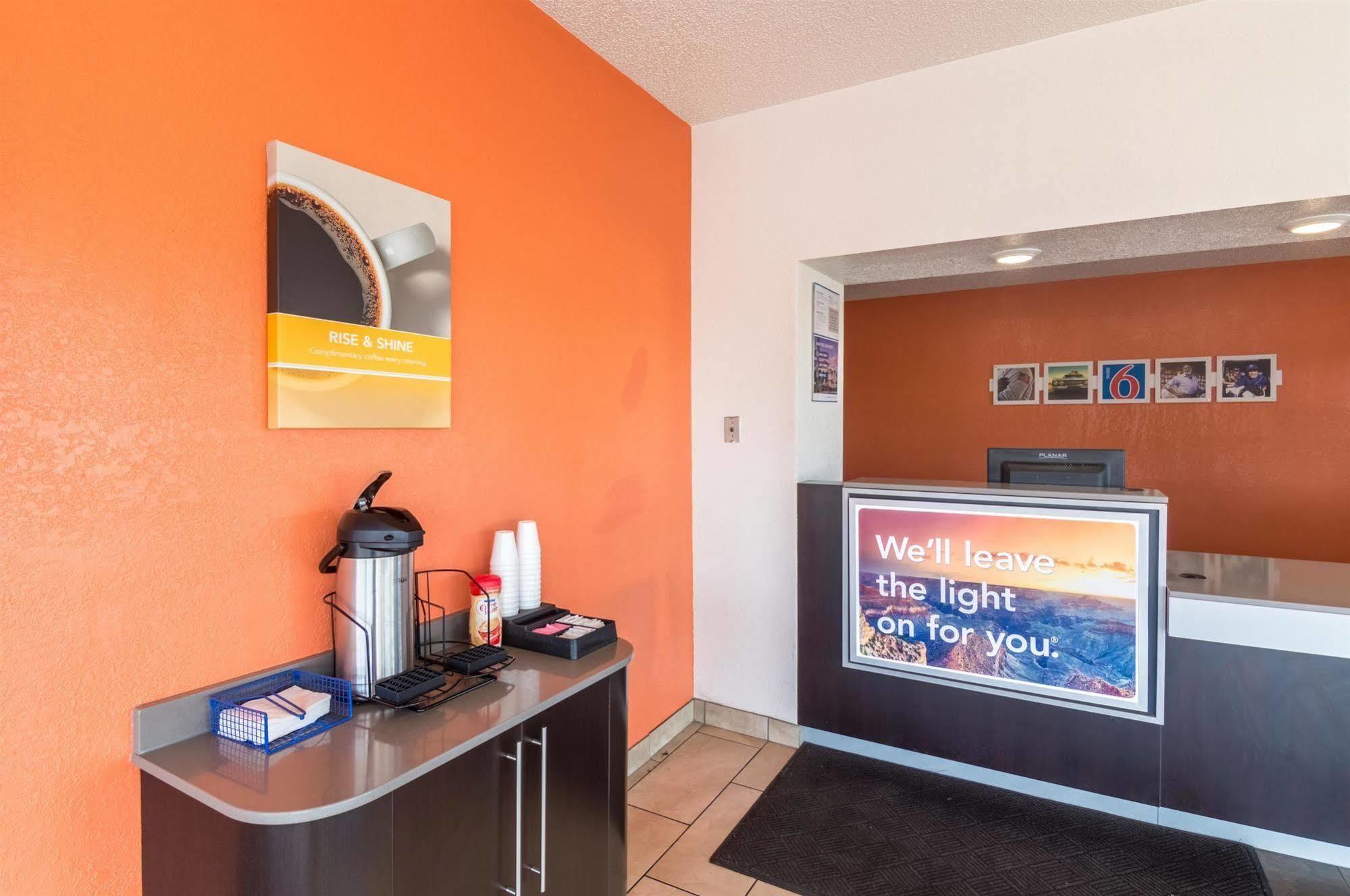 Motel 6-Clinton, Ok Екстер'єр фото