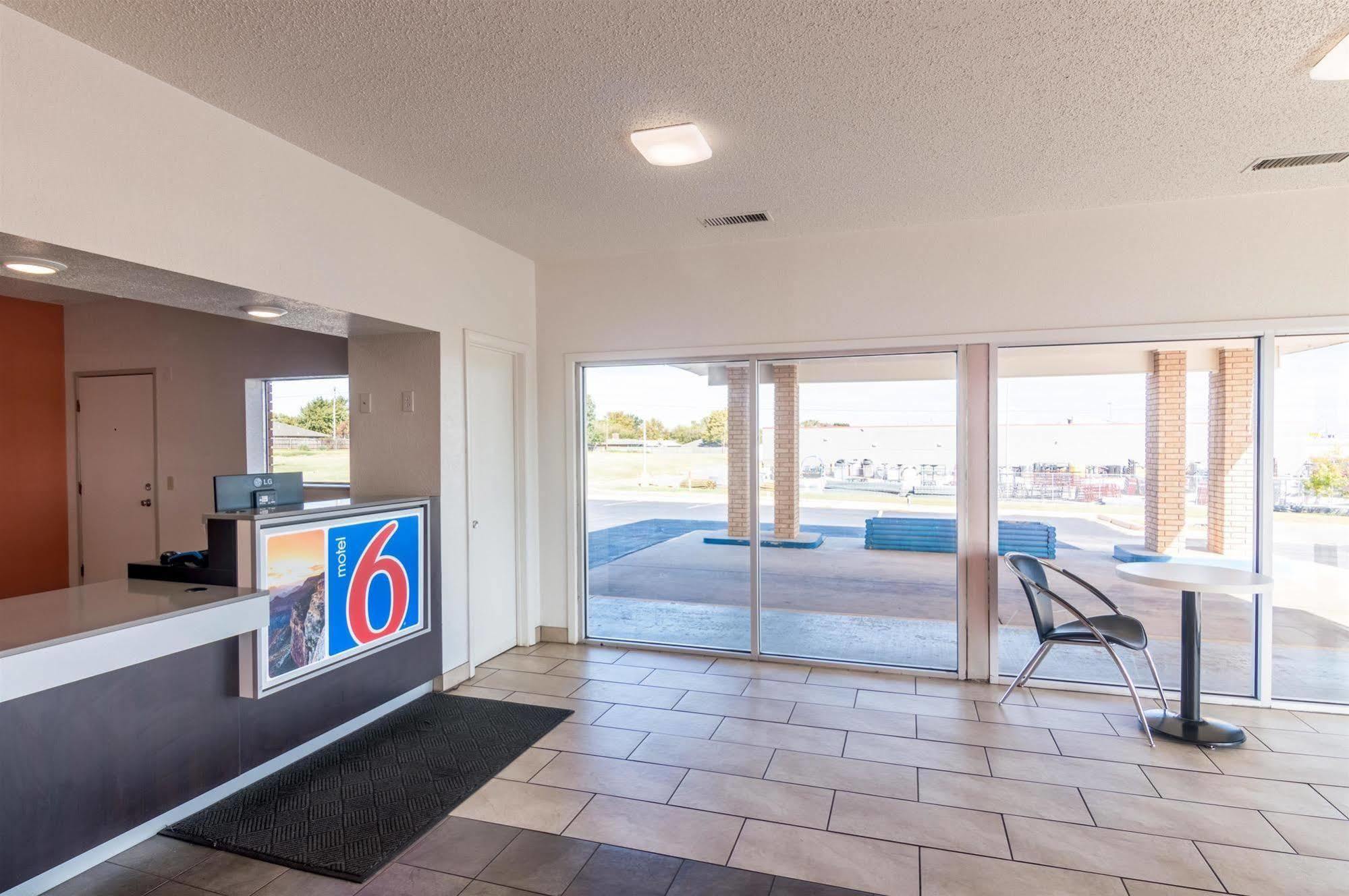 Motel 6-Clinton, Ok Екстер'єр фото