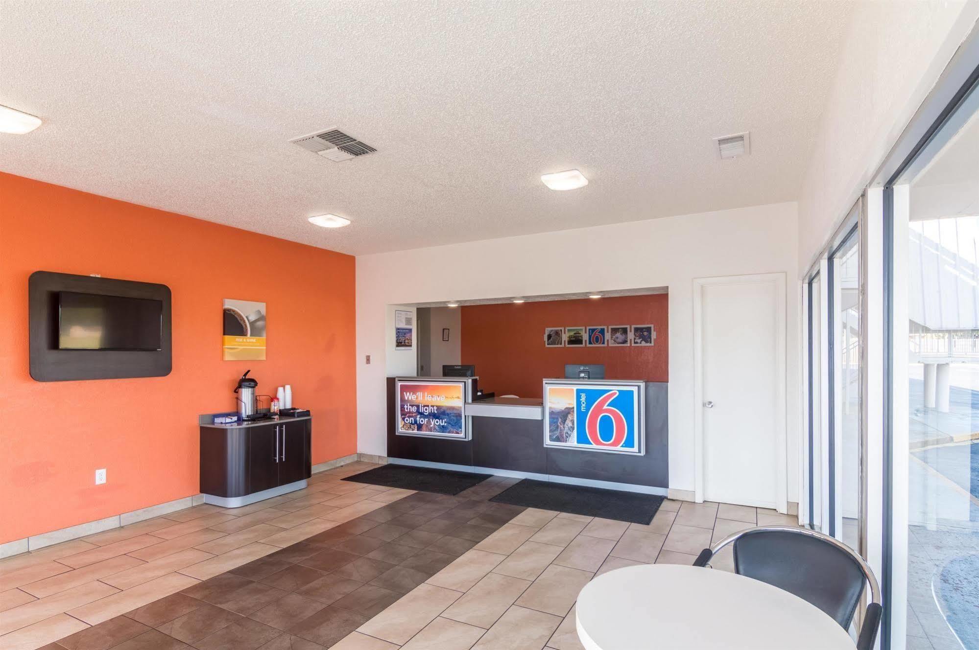Motel 6-Clinton, Ok Екстер'єр фото